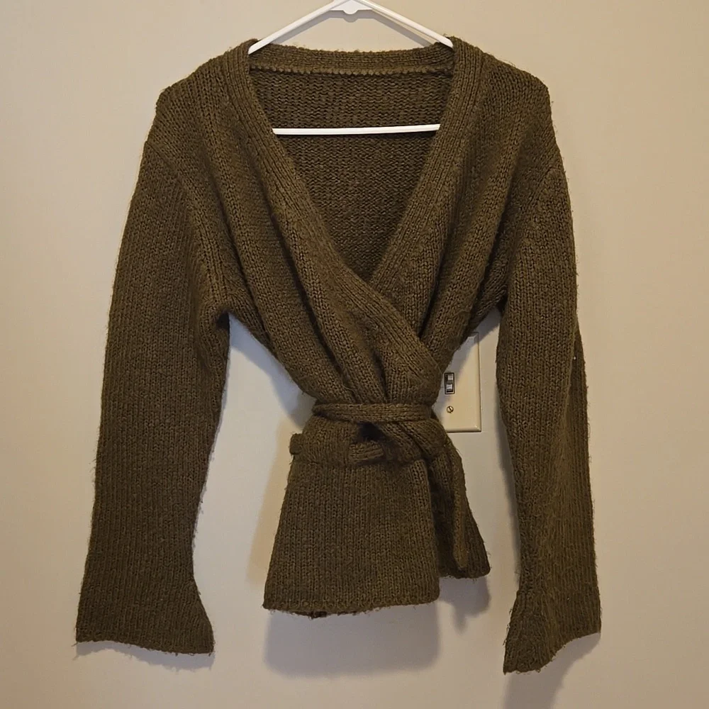 Yoga wrap sweater. - Picture 2 of 7